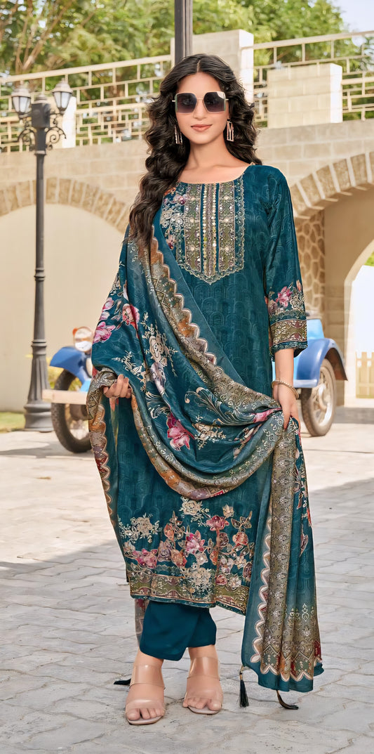 Soft. Stylish. Statement.
Drape yourself in pure viscose muslin with intricate aari and handwork – where tradition meets trend.
